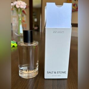 Salt & Stone Santal & Vétiver Body Mist - Clear